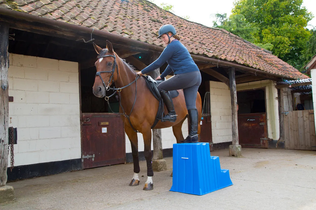 Stubbs up and over mounting block