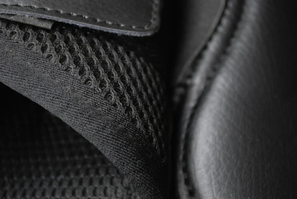 Airflow brushing boots - black