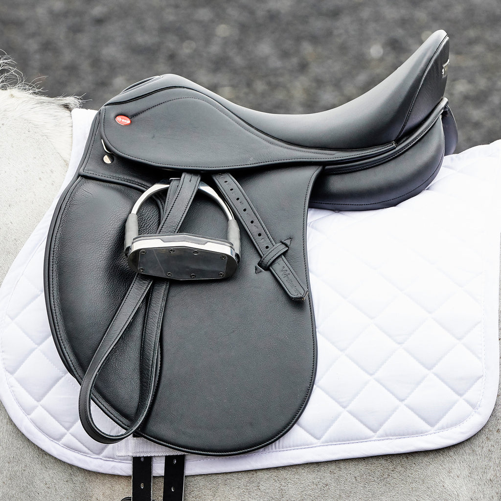 Whitaker Harrogate dressage saddle