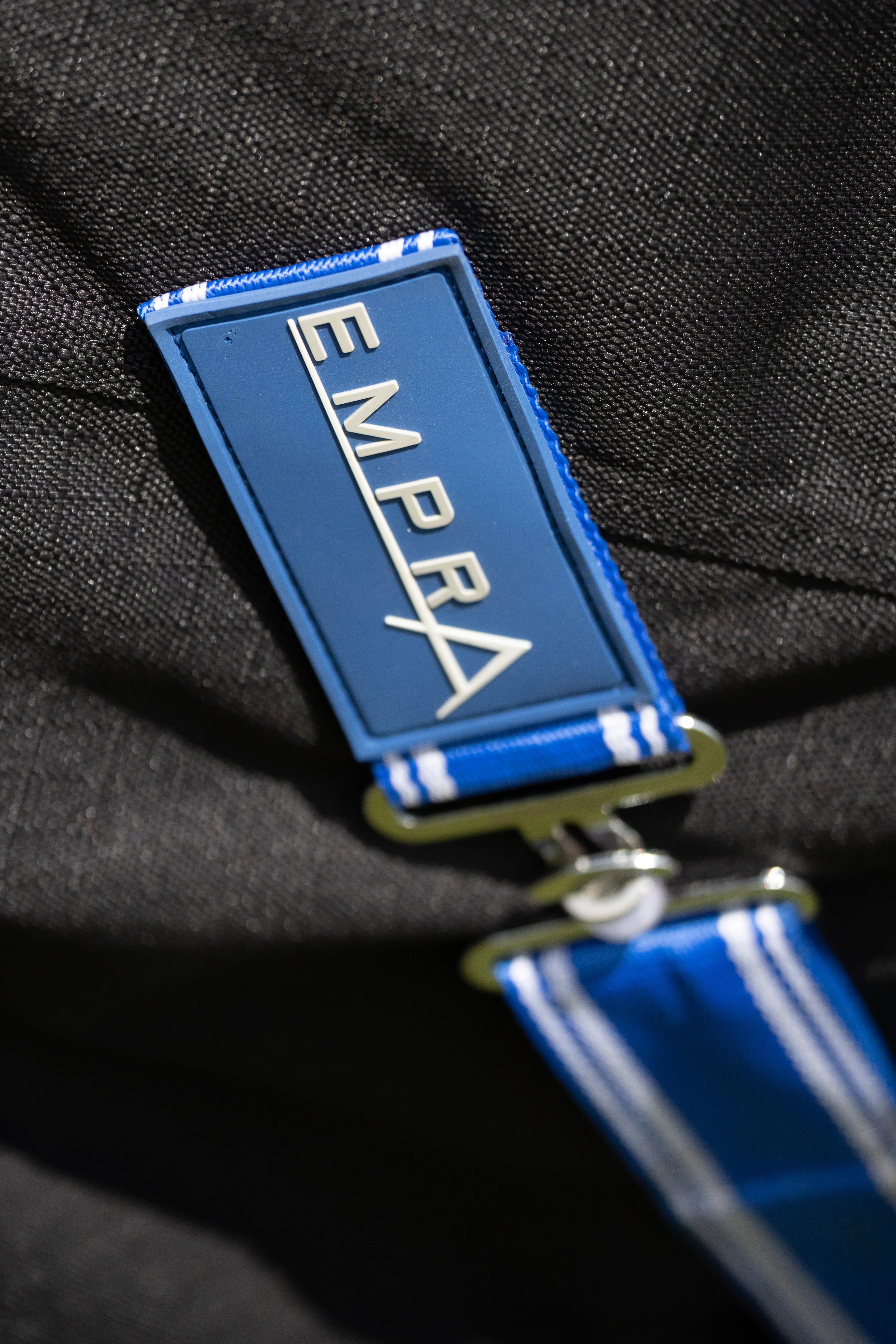 StormX empra extra 200g turnout rug - detachable neck