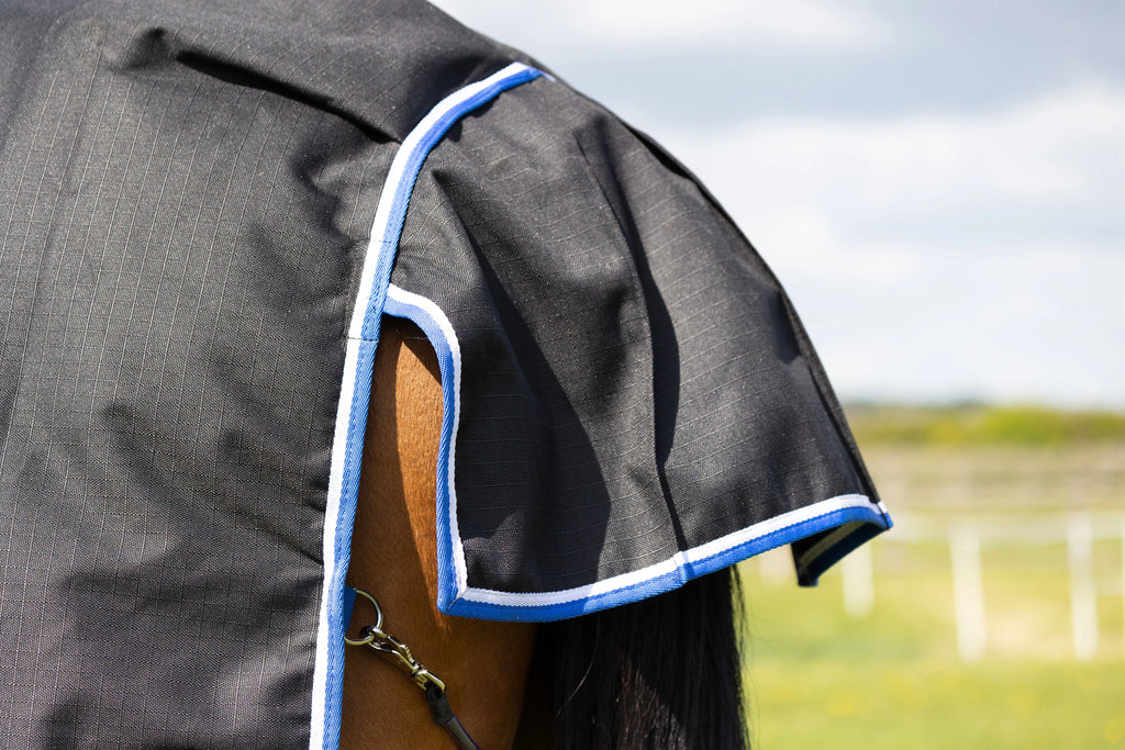 StormX empra extra 200g turnout rug - detachable neck