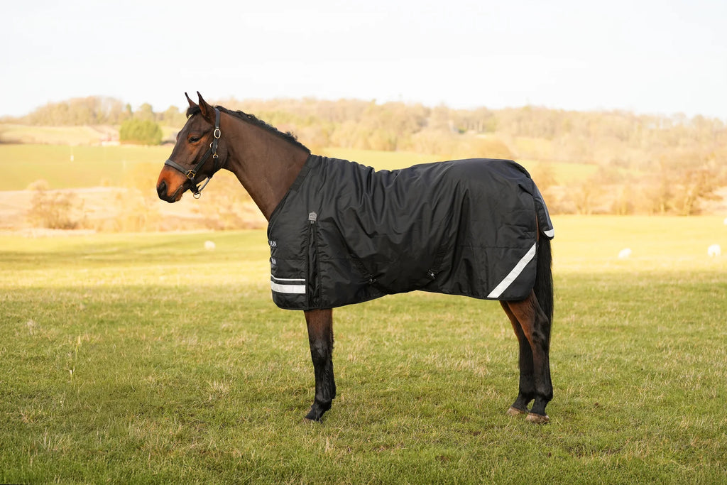 Uhlan Equestrian black faux fur lined turnout rug 1680D