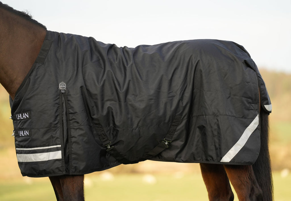 Uhlan Equestrian black faux fur lined turnout rug 1680D