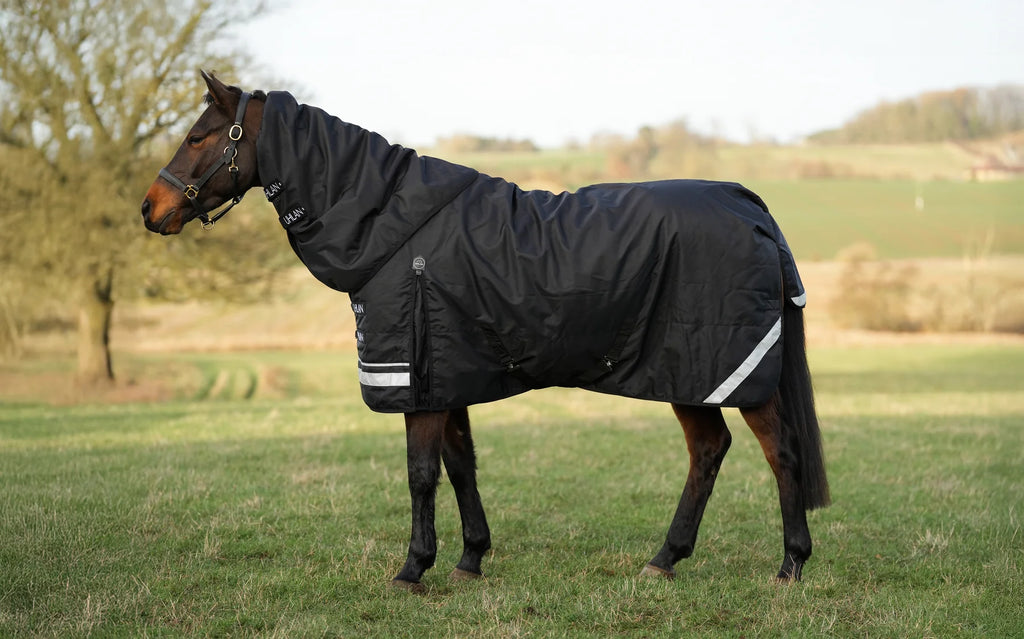 Uhlan Equestrian black faux fur lined turnout rug 1680D