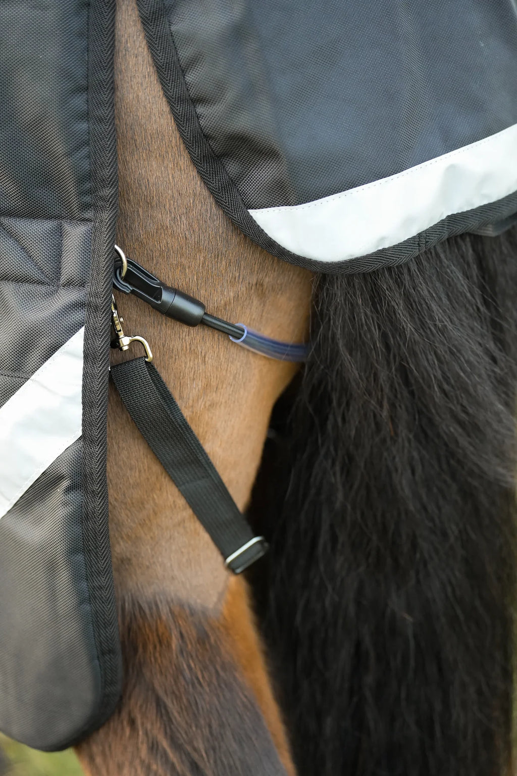 Uhlan Equestrian black faux fur lined turnout rug 1680D