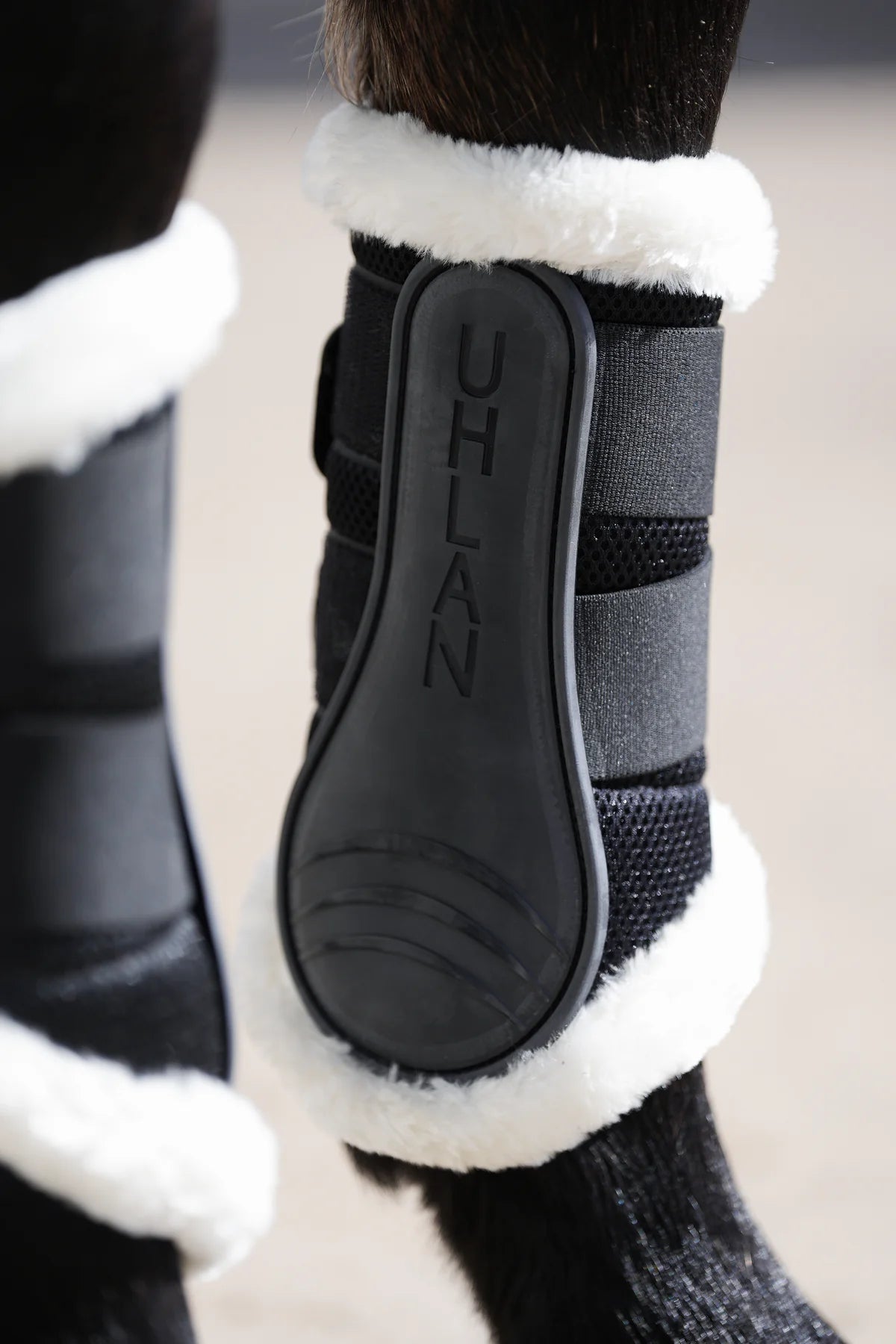 Uhlan faux fur trim airflow brushing boots - Black