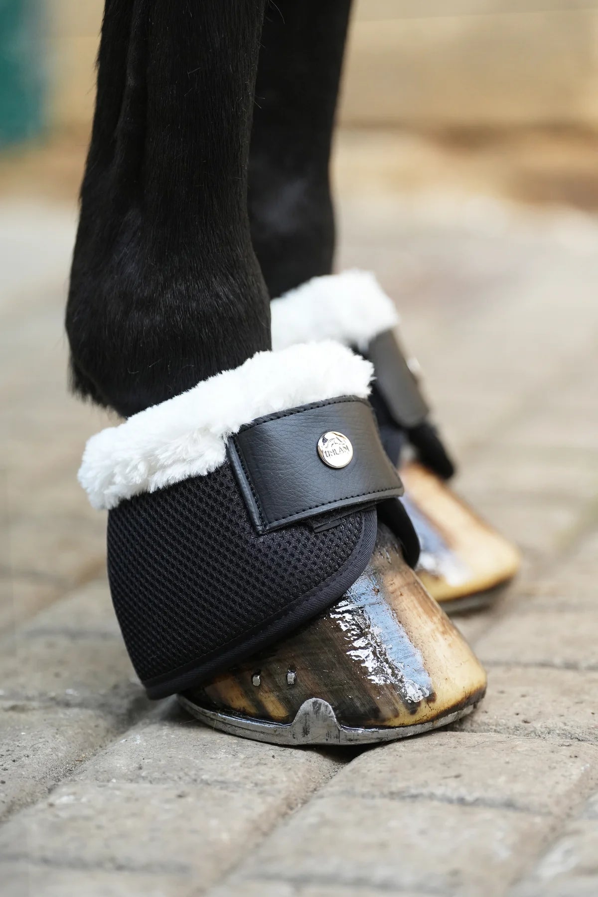 Uhlan faux fur airflown no turn over reach boots black