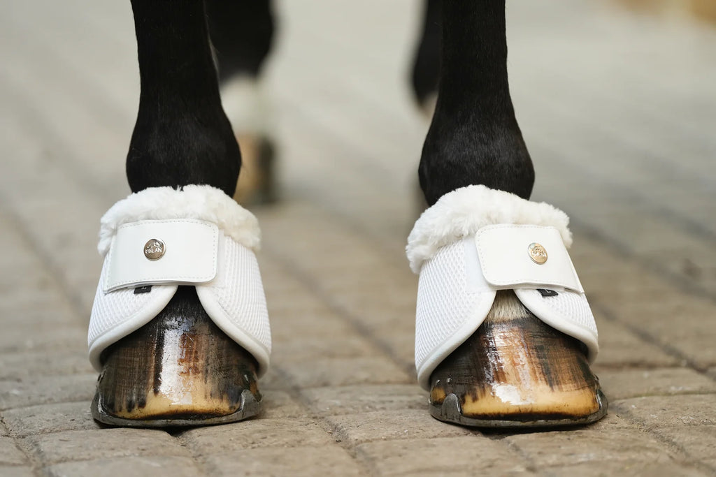 Uhlan faux fur airflown no turn over reach boots white