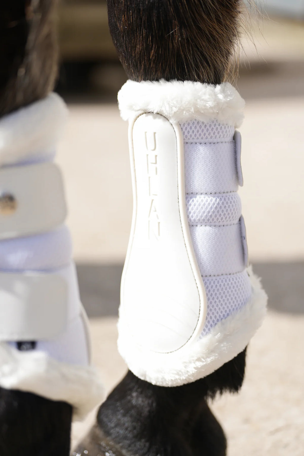 Uhlan faux fur trim airflow brushing boots - White